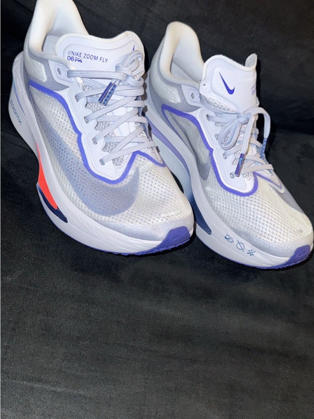Nike ZOOM FLY Light Gray and Blue Running Sneakers - Picture 6 of 6
